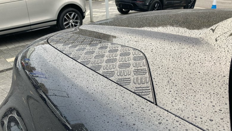 Land Rover Defender 2.0 P300 X-Dynamic HSE 110 5dr Auto Petrol Estate